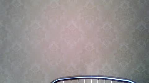 Snapshot of cute_strawberry_ chatting on 10.13.25 cute_strawberry_ online show from 10.13.25