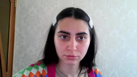 Snapshot of cute_strawberry_ chatting on 10.17.25 cute_strawberry_ online show from 10.17.25