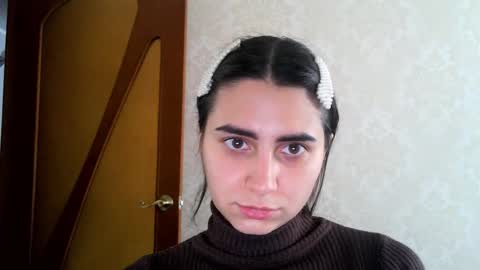 Snapshot of cute_strawberry_ chatting on 10.19.25 cute_strawberry_ online show from 10.19.25