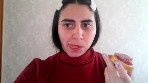 Snapshot of cute_strawberry_ chatting on 10.20.25 cute_strawberry_ online show from 10.20.25