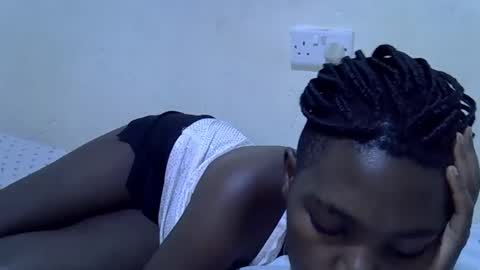 cute_tamara1 online show from 11.30.25