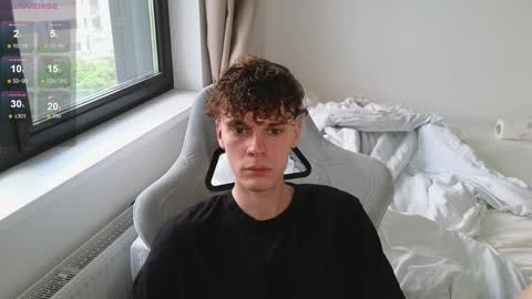 Snapshot of cute_thomas chatting on 05.27.26 Thomas - online show from 05.27.26