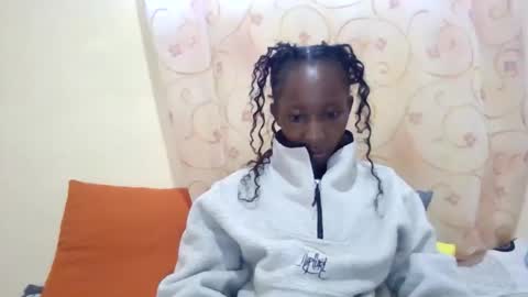 cute_xeniah online show from 10.05.25