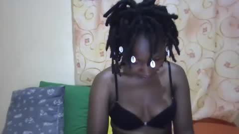 cute_xeniah online show from 10.15.25