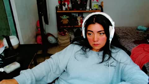 Snapshot of cuteambervi chatting on 01.24.25 Princess Amber online show from 01.24.25