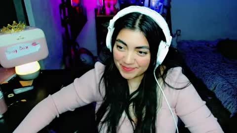 Snapshot of cuteambervi chatting on 01.27.25 Princess Amber online show from 01.27.25