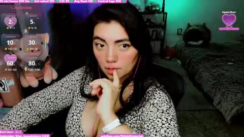 Snapshot of cuteambervi chatting on 09.18.25 Princess Amber online show from 09.18.25