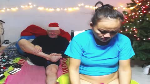 Snapshot of cuteandsexyone chatting on 01.05.25 CuteAndSexyOne Na and Brian online show from 01.05.25