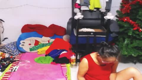 Snapshot of cuteandsexyone chatting on 01.09.25 CuteAndSexyOne Na and Brian online show from 01.09.25