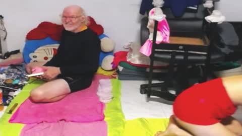 Snapshot of cuteandsexyone chatting on 01.19.25 CuteAndSexyOne Na and Brian online show from 01.19.25