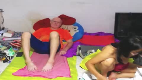 Snapshot of cuteandsexyone chatting on 01.29.25 CuteAndSexyOne Na and Brian online show from 01.29.25