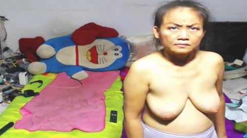 Snapshot of cuteandsexyone chatting on 02.02.25 CuteAndSexyOne Na and Brian online show from 02.02.25