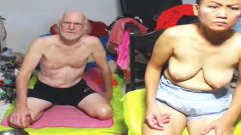 Snapshot of cuteandsexyone chatting on 02.06.25 CuteAndSexyOne Na and Brian online show from 02.06.25