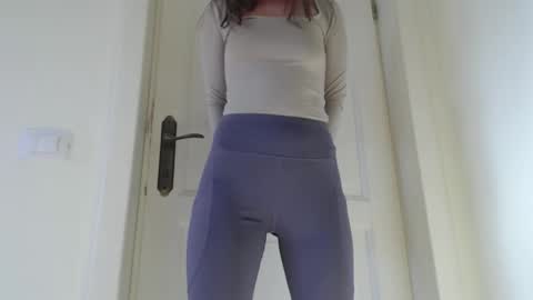 Snapshot of cuteangelx chatting on 09.26.25 Anne-Marie online show from 09.26.25