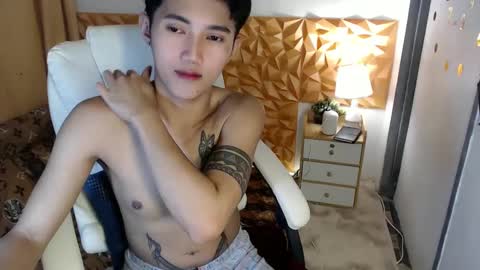 Snapshot of cuteasiancock98 chatting on 02.19.25 Steph online show from 02.19.25