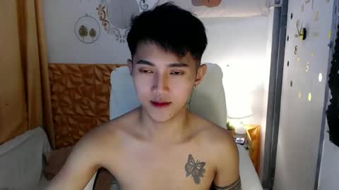 Snapshot of cuteasiancock98 chatting on 03.06.25 Steph online show from 03.06.25