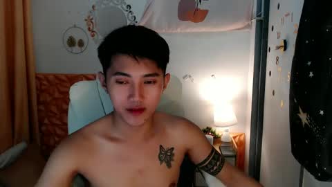 Snapshot of cuteasiancock98 chatting on 03.12.25 Steph online show from 03.12.25