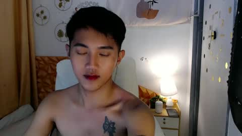 Snapshot of cuteasiancock98 chatting on 03.12.25 Steph online show from 03.12.25