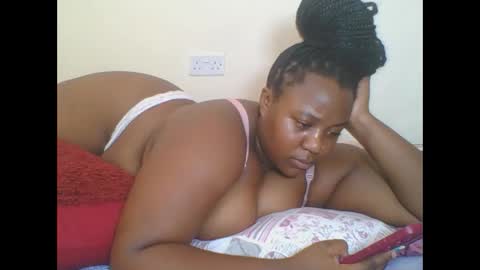 Snapshot of cuteaurel chatting on 12.23.25 AURELIA online show from 12.23.25