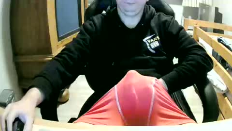 Cuteboy090 online show from 11.29.25