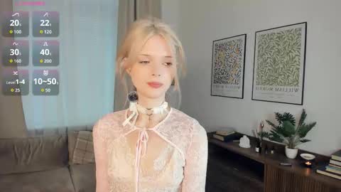 Snapshot of cutebrutality chatting on 10.20.25 Alice online show from 10.20.25