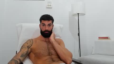 cuteeboy online show from 10.15.25