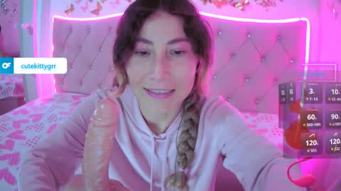 Kitty online show from 04.08.26