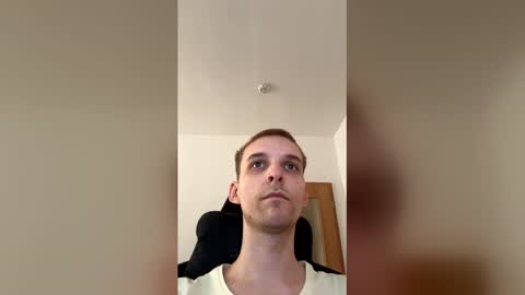 cuteguyy2001 online show from 04.17.26