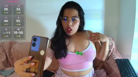 Snapshot of cutejess45 chatting on 02.01.26 tell me jess online show from 02.01.26