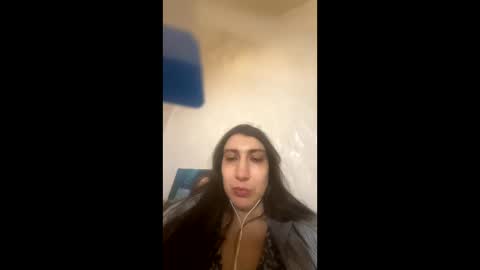 Snapshot of cutekattie chatting on 10.08.25 cutekattie online show from 10.08.25