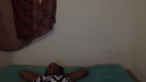 Snapshot of cutemir chatting on 10.14.25 cutemir online show from 10.14.25