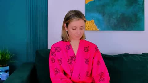 cutemirage online show from 11.16.25