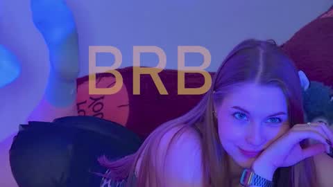 Snapshot of cutemousee chatting on 09.24.25 Rina online show from 09.24.25