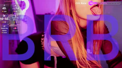 Snapshot of cutemousee chatting on 11.08.25 Rina online show from 11.08.25