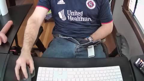 cutenerd15 online show from 11.29.25