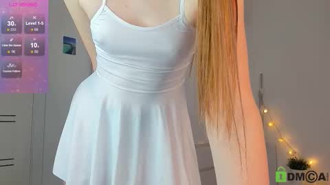cutenessnicole online show from 09.17.25