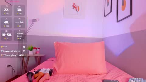 cutepetitee online show from 10.08.25