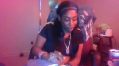 mary mack online show from 01.18.25
