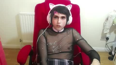 cutest_princess online show from 10.23.25