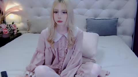 Snapshot of cutetomie chatting on 10.08.25 Tomie online show from 10.08.25