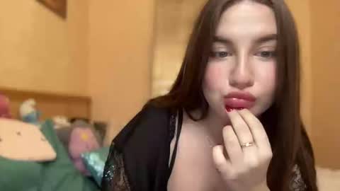 CuteAnn online show from 10.07.25