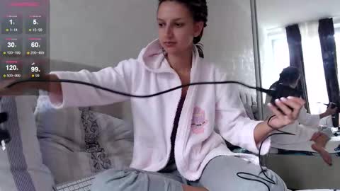 Alisa online show from 09.17.25