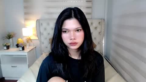 Snapshot of cutie_chinnie chatting on 06.18.26 cutie_chinnie online show from 06.18.26