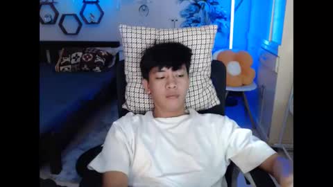 Neil Taylor online show from 12.19.25