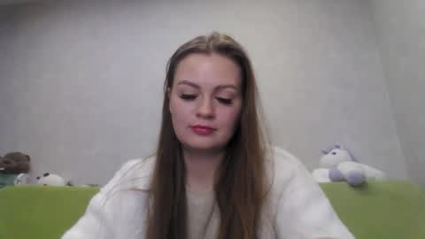 Snapshot of cutie_klo_ chatting on 03.02.25 Chloe online show from 03.02.25