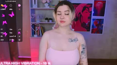 Snapshot of cutie_mili chatting on 03.02.25 mili online show from 03.02.25