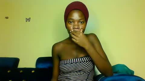 Snapshot of cutie_plush chatting on 03.28.26 cutieplush online show from 03.28.26