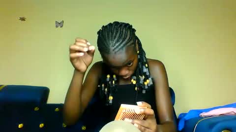 Snapshot of cutie_plush chatting on 04.08.26 cutieplush online show from 04.08.26
