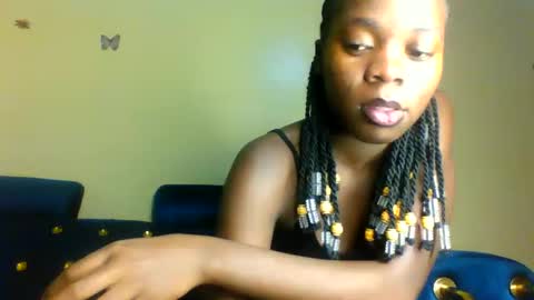Snapshot of cutie_plush chatting on 04.19.26 cutieplush online show from 04.19.26