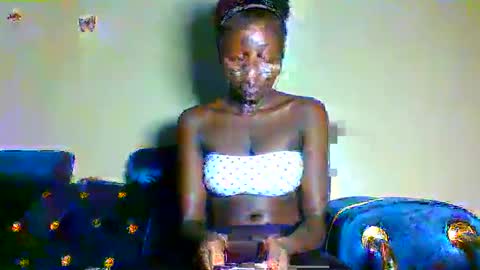 Snapshot of cutie_plush chatting on 04.27.26 cutieplush online show from 04.27.26